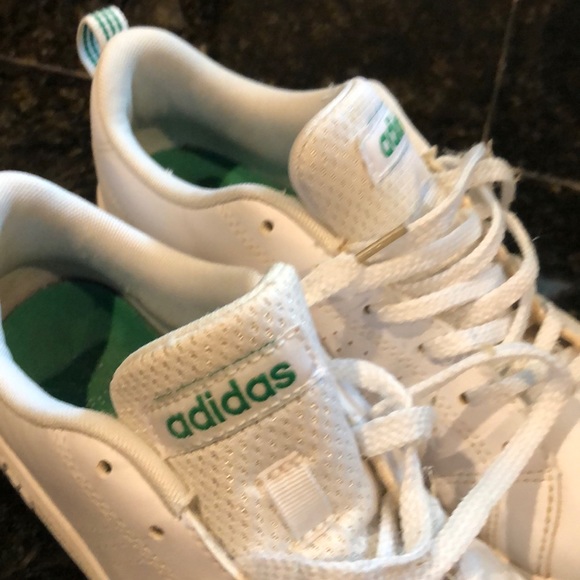 Adidas - Picture 4 of 5